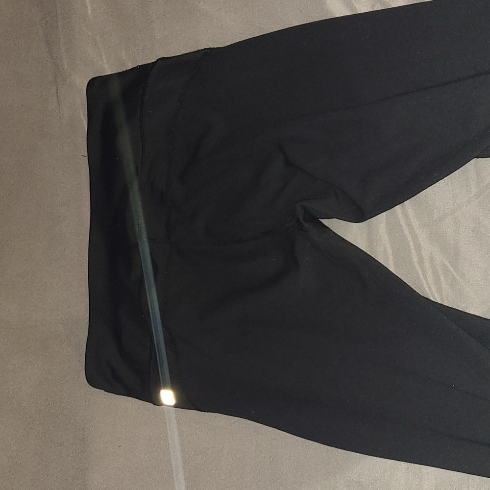 Fabletics legging - Picture 3 of 4
